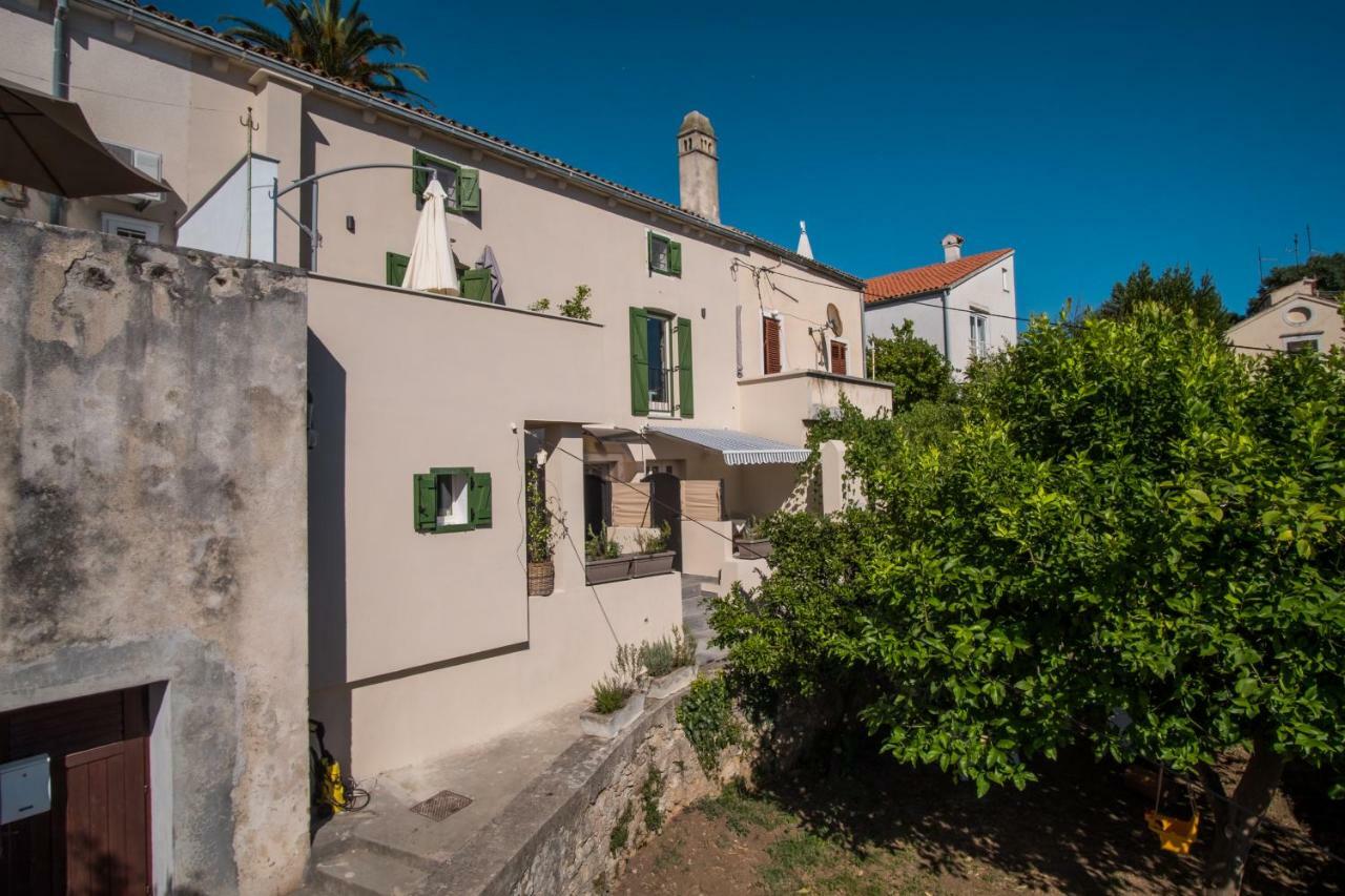 Casa Rustica Apartment Mali Losinj Exterior photo