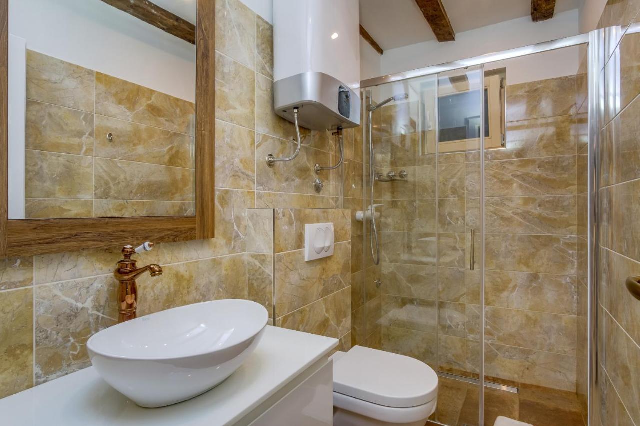 Casa Rustica Apartment Mali Losinj Exterior photo